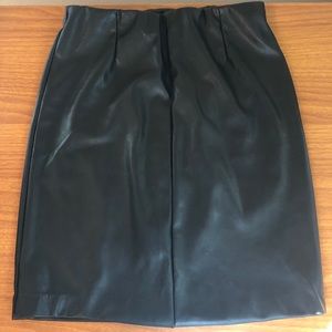 Leather skirt✨